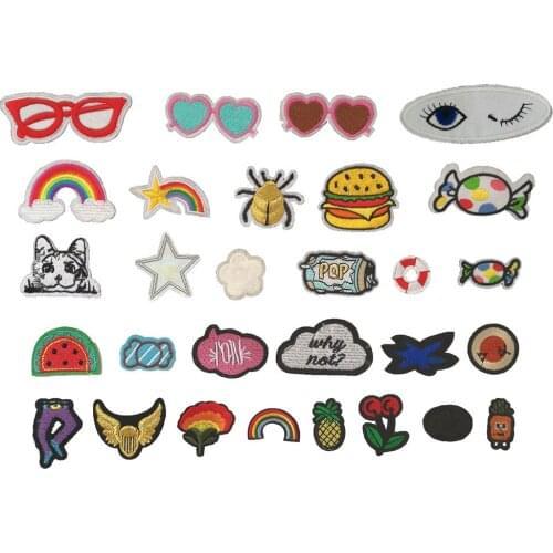 The exquisite five-pointed star badge adopts DIY garment embroidery and can be sewn and ironed for childrens jeans accessories