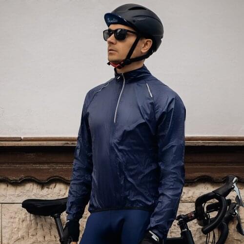 Santic Men Cycling Skin Coat Windproof Waterproof Small Rain Sun Protective Riding Light SkinCoat Cycling Jackets M0C07033