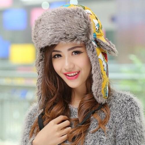 Fashion European Lady Printed Bomber Hat With Faux Fur Russian Hat For Women Earflap Winter Hat