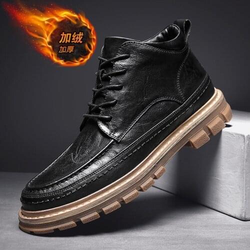 Winter Fur Men Boots Fashion Men Warm Shoes Outdoor Thick-soled Casual Leather Shoes Fashion Sneakers