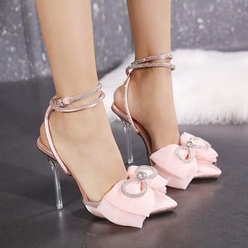 2021 New Elegant Crystal Wedding Shoes Sandals Summer Big Bowtie Clear Transparent Heel Party Pumps Women Rhinestone Strap