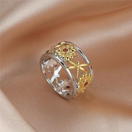 Cute Animal Dragonfly Ring Vintage Fashion Yellow Gold Color Daisy Flower Rings For Women Wedding Jewelry Two Tone Antique Ring