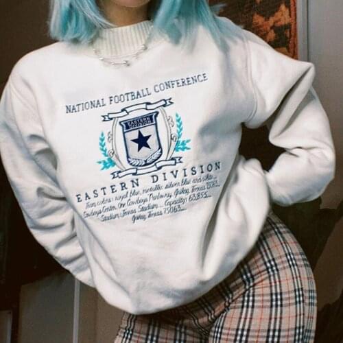 B-TOTO American Retro White Niche Embroidery Round Neck Sweater Women Tide Ins Loose Hedging 2021 New Fashion