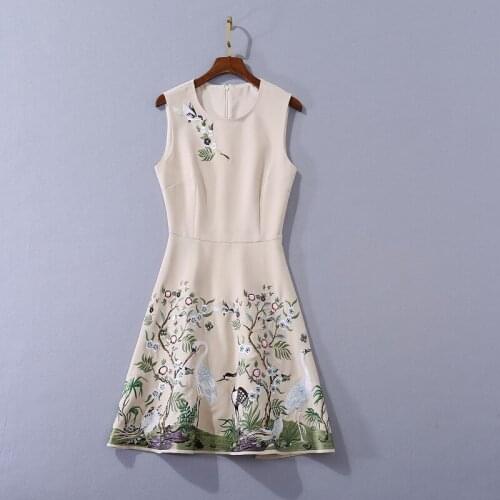 09 2021 Spring Free Shipping A Dress Embroidery Apricot Crew Neck Sleeveless Fashion Womens Clothes Dress SH