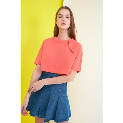 Trendyol Crop Knitted T-Shirt TWOSS21TS0784