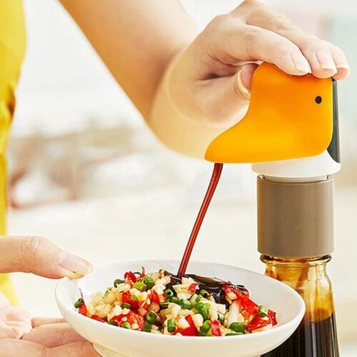 Penguin Plastic Manually Hydraulic Sauce Bottle Pump Dispenser Sauce Bottle Pressure Nozzle Kitchen Gadgets Accessories