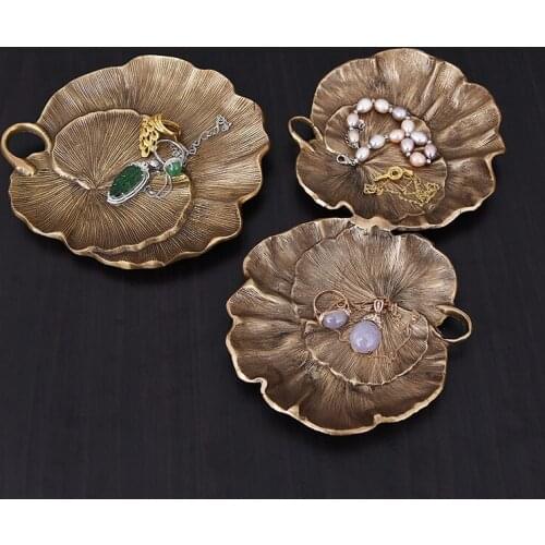 Indian Style Vintage Brass Fruit Plate Desktop Coffee Table Porch Decoration Ornaments Snacks and Jewelry Storage Trays