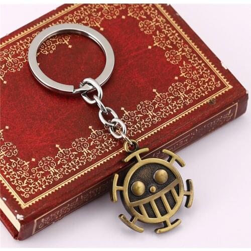Anime One Piece Luffy Straw Hat Trafalgar Law Keychains Tone Zinc Alloy Key Ring Pendants Figures Collection Model Toys Doll