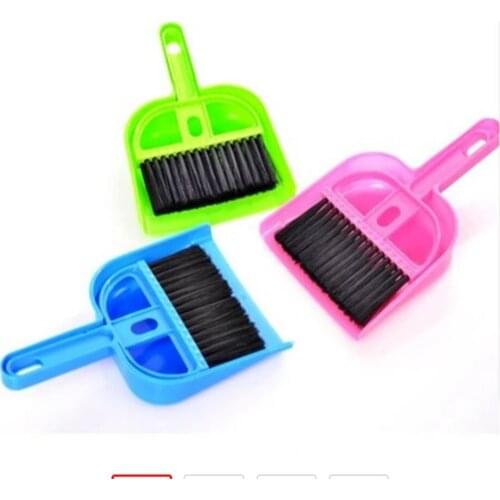 Two-Piece Set Keyboard Brush Small Broom Dustpan Set for Home School Office Clean Brush Mini Desktop Sweep Cleaning Brush