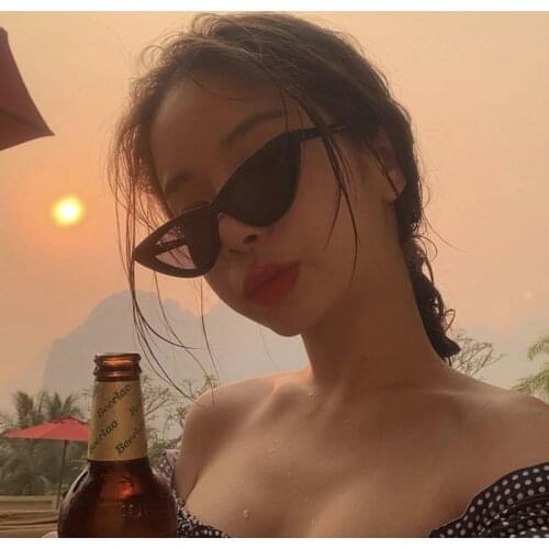 Women sunglasses luxury brand vintag triangle cat eye sunglasses 2020 fashion black small sun glasses outdoor travel driving