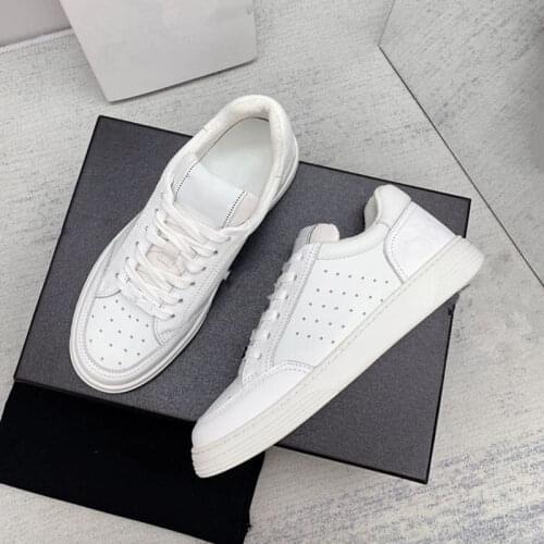 2021 New Spring Color Matching Flat Womens Shoes Brand Design Casual Shoes Fashion Platform Loafers Black White Ladies Sneakers