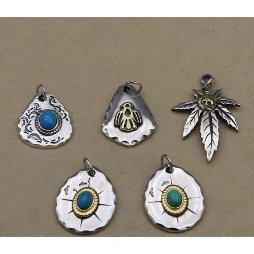 Takahashi Kagura Goros Thai Silver Turquoise Tag Clavicle Pendant Personality Retro Gu Lang Point Gold Feather Pendant Male