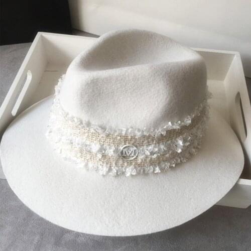 New Fashion White Wide Brim Wool Felt Hat Floppy Lace Band Winter Hat Cloche Bucket Bowler Hat Women Wedding Church Dress Hat