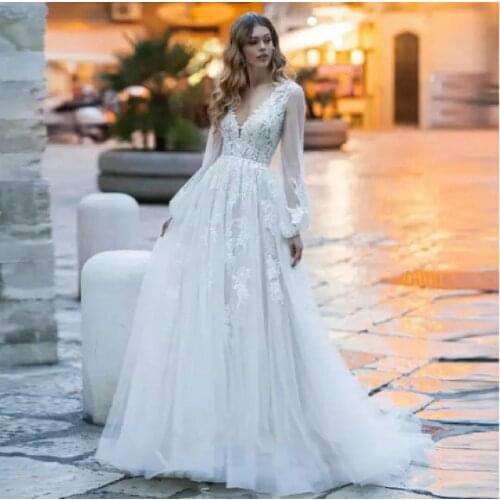 Verngo Elegant Lace Applique Long Sleeves Wedding Dress Sheer Neck Buttoms Back Sweep Train Bridal Dresses Robe de mariage