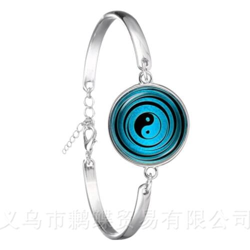 2018 Trendy Yin Yang Pattern Bracelet Black White Cross Tai Ji Jewelry 18mm Glass Cabochon Bangle Yin Yang Women Girls Gifts