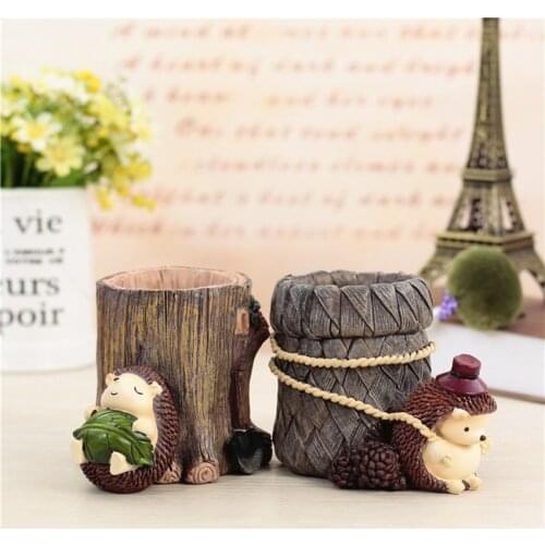 Resin Hedgehog Pen Holder Decoration Pencil & Brush Holder - Desk Stand Organizer for Pens, Paint Brushes, Colored Pencils