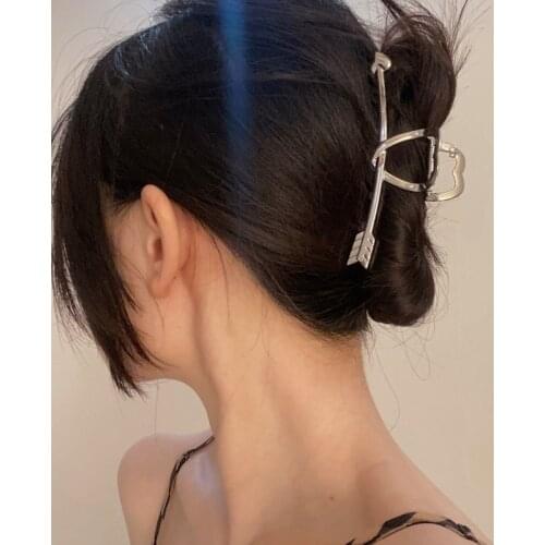 AOMU 2021 New Cool Silver Color Metal Heart Love Hair Claw Irregular Geometric Hollow Big Hairpins for Women Fashion Jewelry