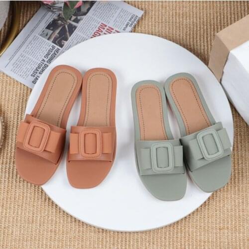 Womens slippers 2021 summer flat-bottom beach flip-flop luxury flat-heeled womens outdoor beach slippers sandals