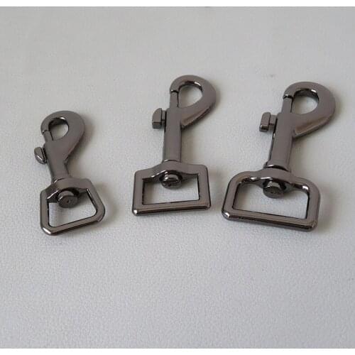 100Pcs Wholesale 15mm 20mm 25mm Straps Metal Carabiner Clasp Buckle Clip Hook For Paracord Dog Rope Pet Leash Leads Accessory