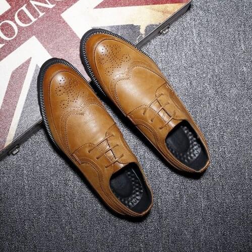 New New Fashion Casual Italian Stylist Men Flat Formal Oxfords Wedding shoe Mens Dress Shoes Leather Brogue Shoes big size 58
