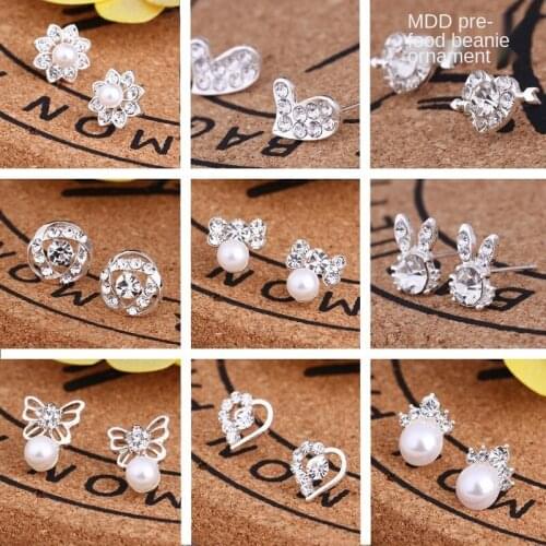 Shiny Cute Bear Earrings Personality Mini Flowers Diamond Fashion Womens Earrings Exquisite Party Womens Earrings Jewelry