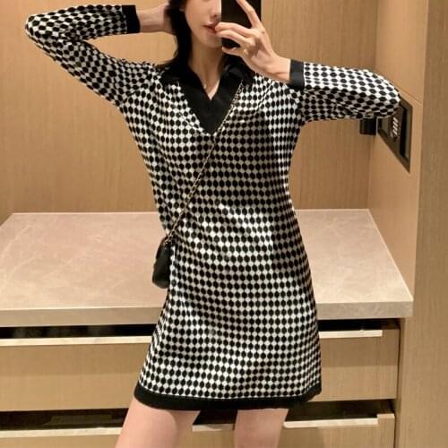 OUMENGKA autumn winter sexy v-neck knitted dress women geometric patterns female black sweater dresses Elegant