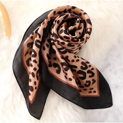 Fashion Leopard Print Kerchief Silk Satin Hair Scarf For Women Small Bandana Head Bag Scarfs 70cm Square Neck Scarves For Ladies