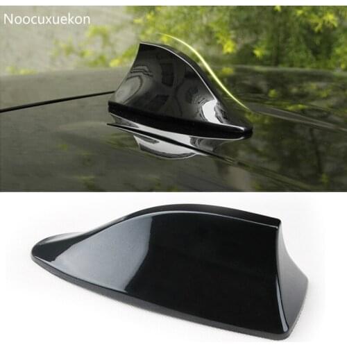 Universal Car Roof Shark Fin Decorative Aerial Antenna Cover Sticker Base Roof Carbon Fiber Style For BMW/Honda/Toyota