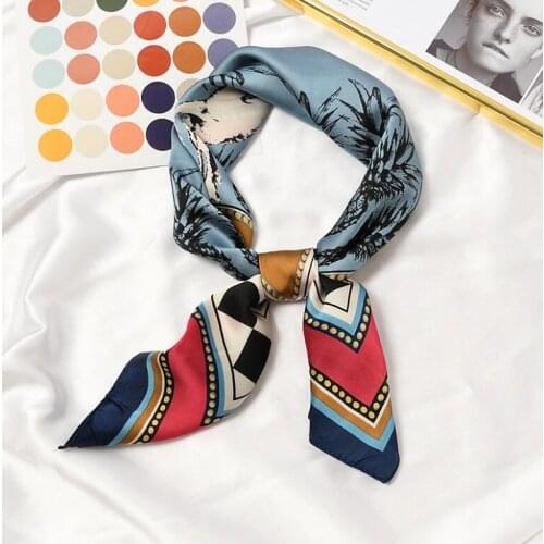 New 70*70cm Camel with Pineapple Print Square Scarf Women Bandana Hairband Lady Head Wraps Female Shawl Fashion Neckerchief