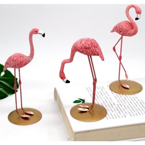 Home Decor Creative Ins Flamingo Resin Decoration Nordic Living Room TV Cabinet Couple Decoration Accessories for Table Top