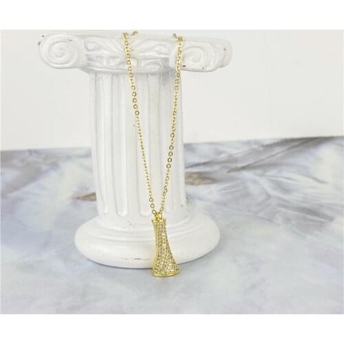 Korea Dongdaemun waist necklace niche titanium steel skirt pendant live clavicle chain jewelry