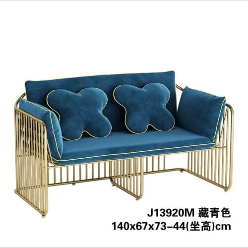 Light luxury sofa single chair Nordic modern beauty nail clothing store rest area decorated room balcony net red chair