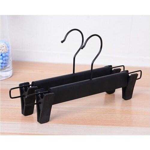 100pcs Plastic Black Hanger For Lingerie Underwear Anti-skidding Clothing Pants Skirt Clip Hangers Rack SN1698