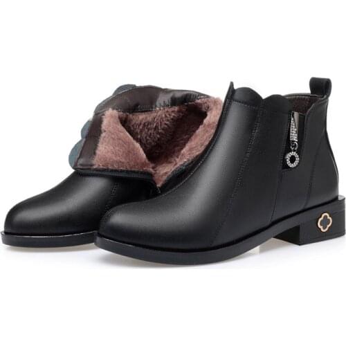 Krasovki Snow Boots Wool Warm Women Genuine Leather Fur Warm Shoes Flat Bottom Plush Ankle Boots Platform for Women Winter Boots