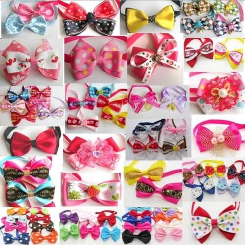 200Pcs/Lot Big Sale High fashion Handmade Dog Bow Tie Dogs Christmas Festival Tie Pet Accessories Wholesale Mix Style YC03