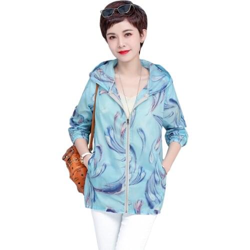 2021 Womens Fashion Summer Tops Coat Hooded Printing Breathable Thin Sun Protection Clothing Loose 5XL Plus Size Female Jacket