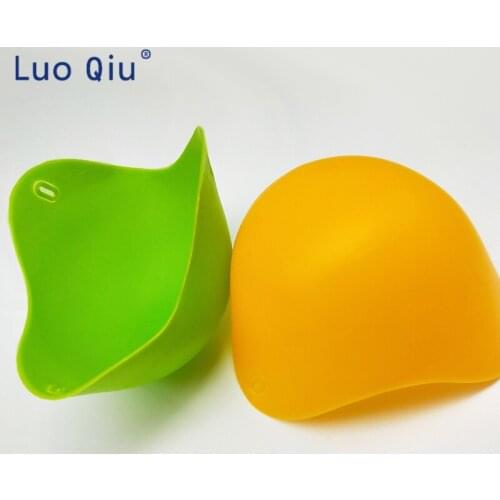 Pancake maker Silicone Egg Poach Pods Kitchen Cookware Poached Baking Cup Gadget Egg Mold Boiler Cup 2 pcs/Lot Yellow and Green