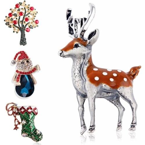 Crystal Rhinestone Brooch Pin for Women Fashion Christmas Brooches Santa Claus Hat Gloves Bells Socks Snowfake Pin Badges Brooch
