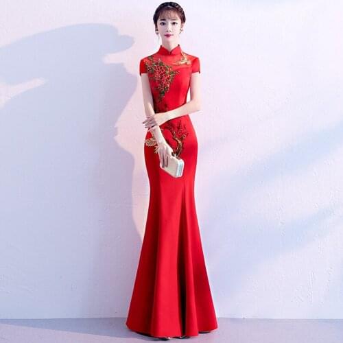 Floor-Length Red Embroidery Flowers Women Qipao Elegant Bride Wedding Party Gown Traditional Chinese Evening Dress Satin Skirt