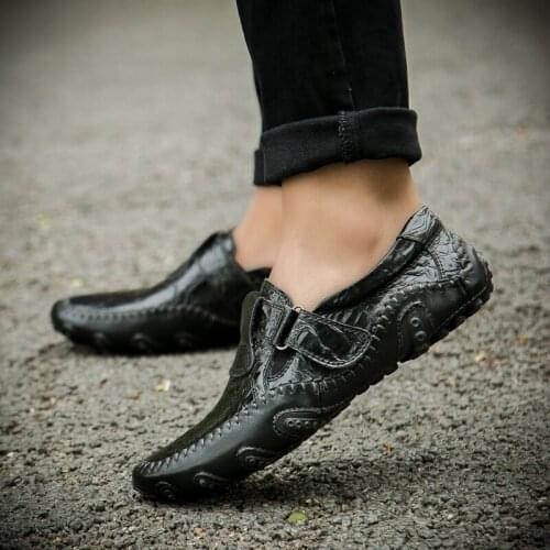 2021 New Brand Fashsion Soft Leather Mens shoes Summer Breathable Driving shoes Comfortable Casual Flats shoes Handmade Loafers