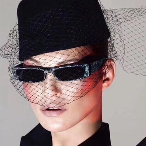 Vintage Rectangle Sunglasses Women Fashion Designer Ladies Small Frame Black Red Sun Glasses Brand Retro Diamond Eyewear UV400