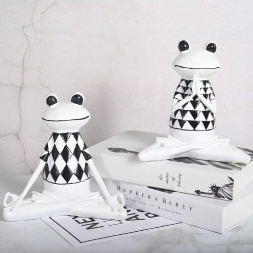 Living room home decoration yoga frog ornaments resin crafts dressing table childrens room frog animal decorations 20*20cm