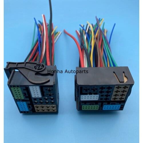 Car Multimedia Host Navigation Bluetooth Radio Plug Connector 52 pin with 8X0 035 444/3B7 035 447 with terminal