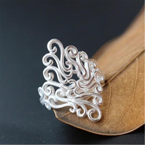Vintage Silver Color Hollow Carving Flower Womens Rings Ancient Mystery Retro Ring Wedding Jewelry Anniversary Ring Gift