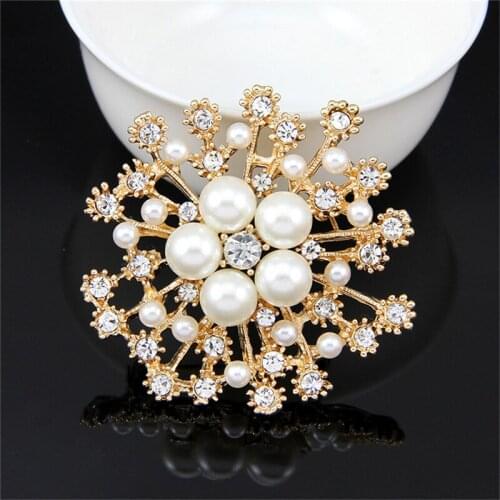Fashion Imitation Pearl Rhinestone Crystal Pin Brooches For Women Gift Flower Bouquet Gold-color Brooch Valentines Day