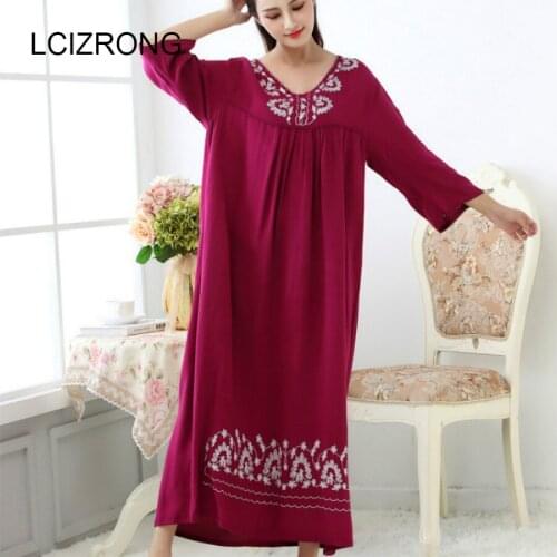 New Loose Embroidery Women Night Dress Oversize Flower Home Dress Sleepwear Female Long Lingerie Girl Mom Nightgowns XXL