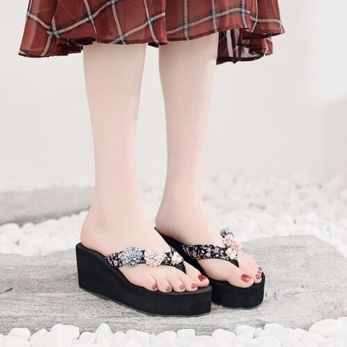 YSHUNIJ Summer fashion new girls wear soft sandals and slippers and thick wedges beach sandals