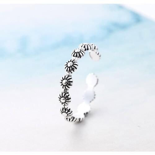Miuoxion Retro Full of Flowers Ring Fashion Personality Punk Party Jewelry For Women Feature Namour Charm Gift All Seasons