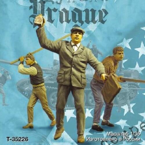 1/35 The People of Prague, Autumn 1968, 3 figures, Resin Model Soldier GK, military themes, Unassembled and unpainted kit