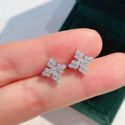 Fashion New Style Four Leaf Flower Zircon Stud Earrings Simple Lady Stud Earrings Bride Engagement Wedding Jewelry